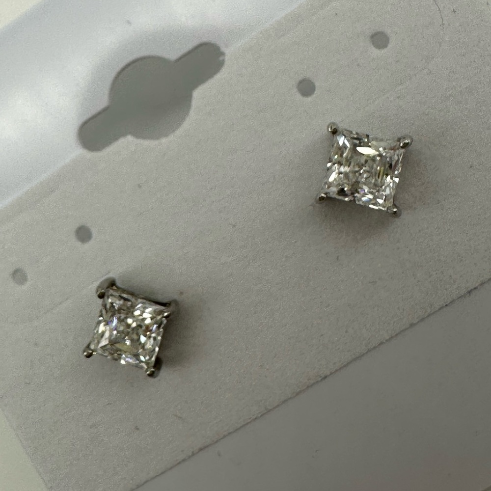 SS 925 Princess Diamond Cut Dazzling Stud Earrings Silver - Picture 8 of 9